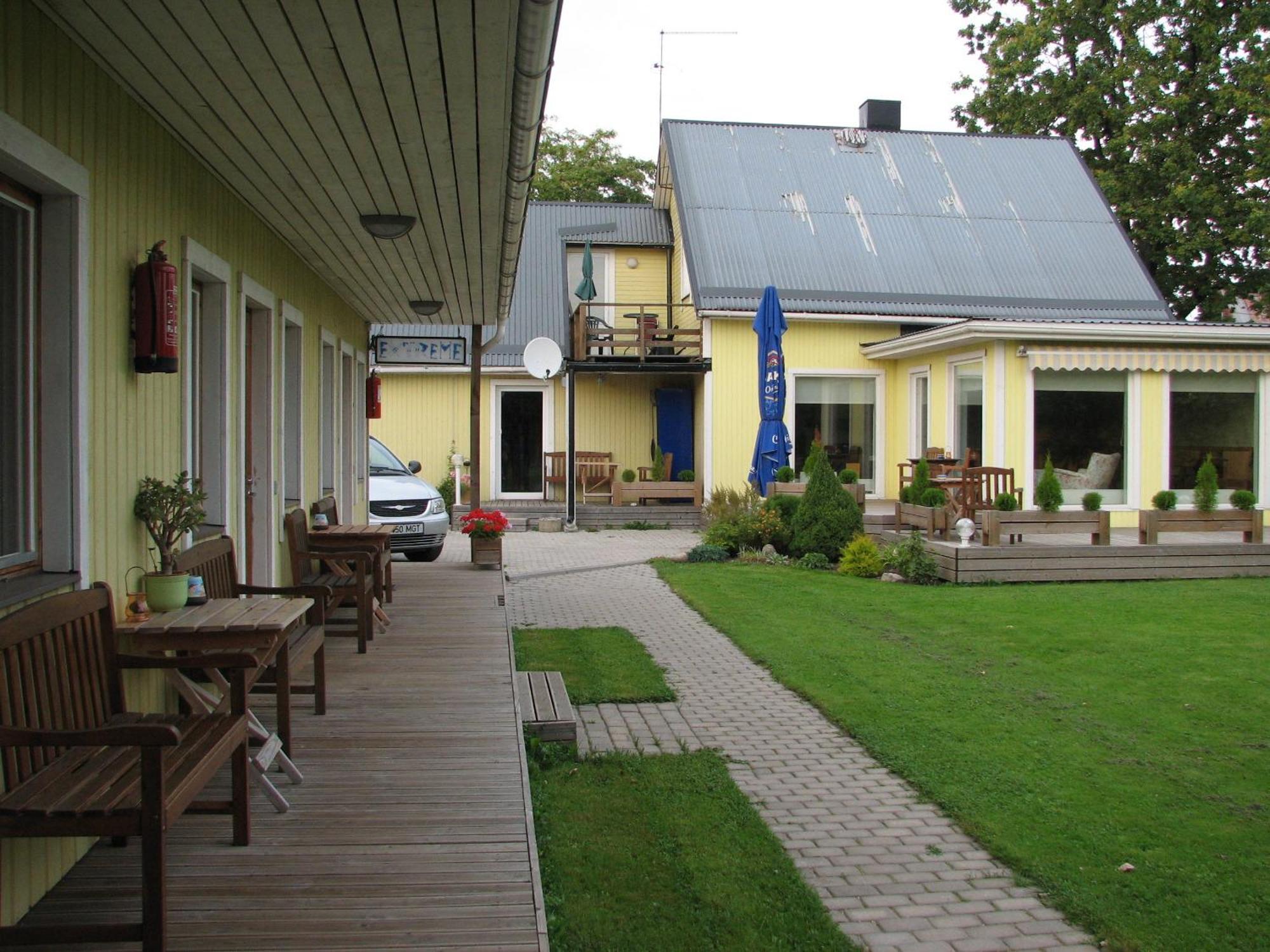 Kaare Guesthouse Viljandi  Bagian luar foto